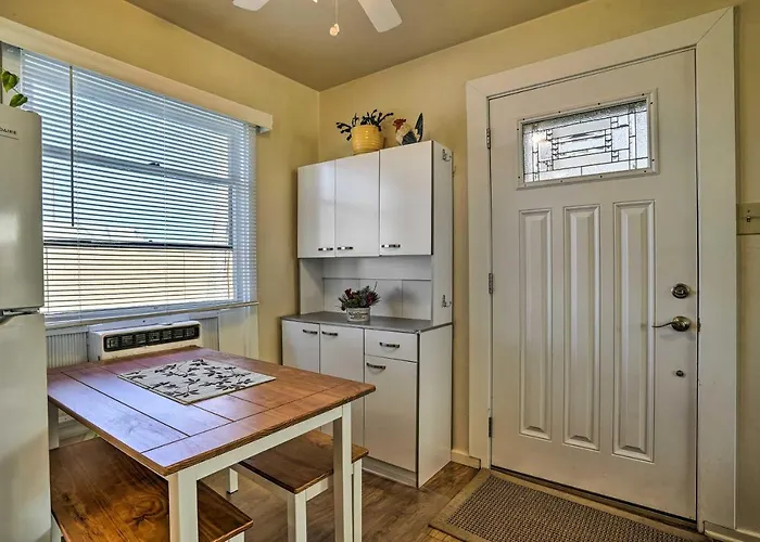 Vibrant With Private Backyard! *