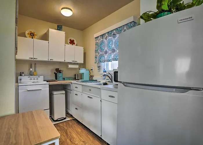Vibrant With Private Backyard! Prescott