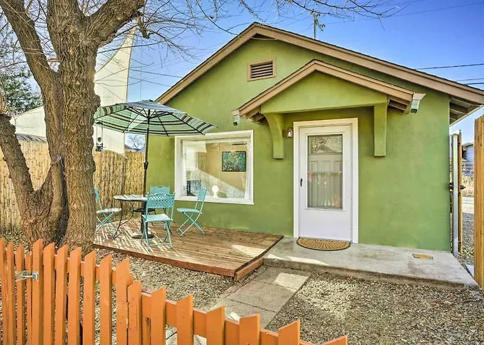 Vibrant With Private Backyard! *
